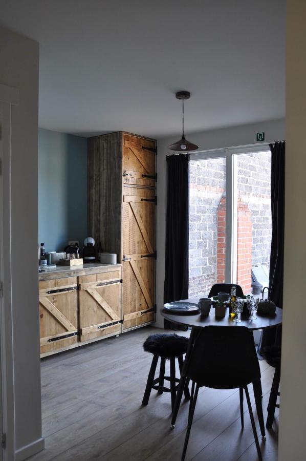 Bed and Breakfast Bed En Bezem Laarne Екстер'єр фото